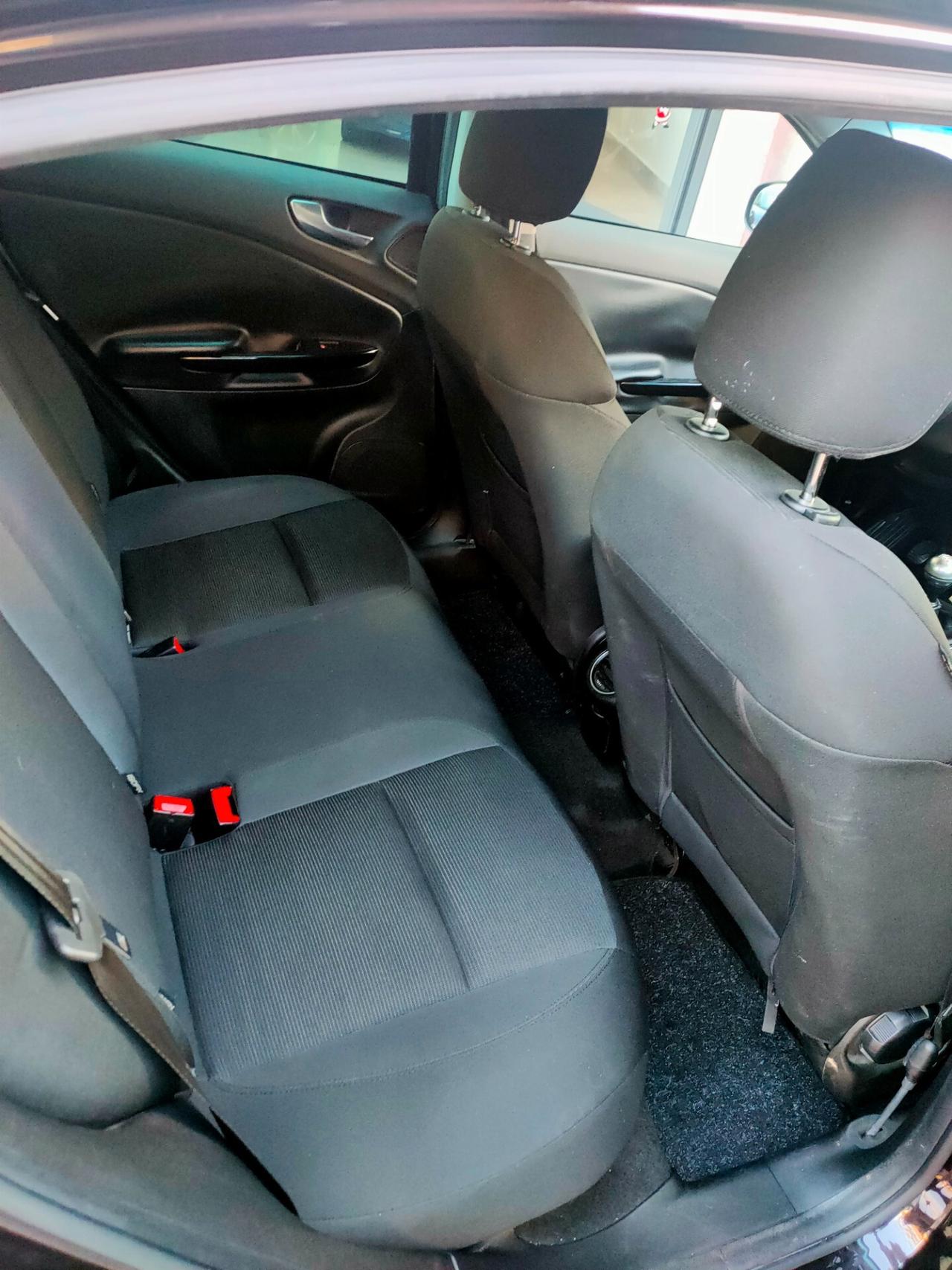 Alfa Romeo Giulietta 1.6 JTDm-2 105 CV Distinctive