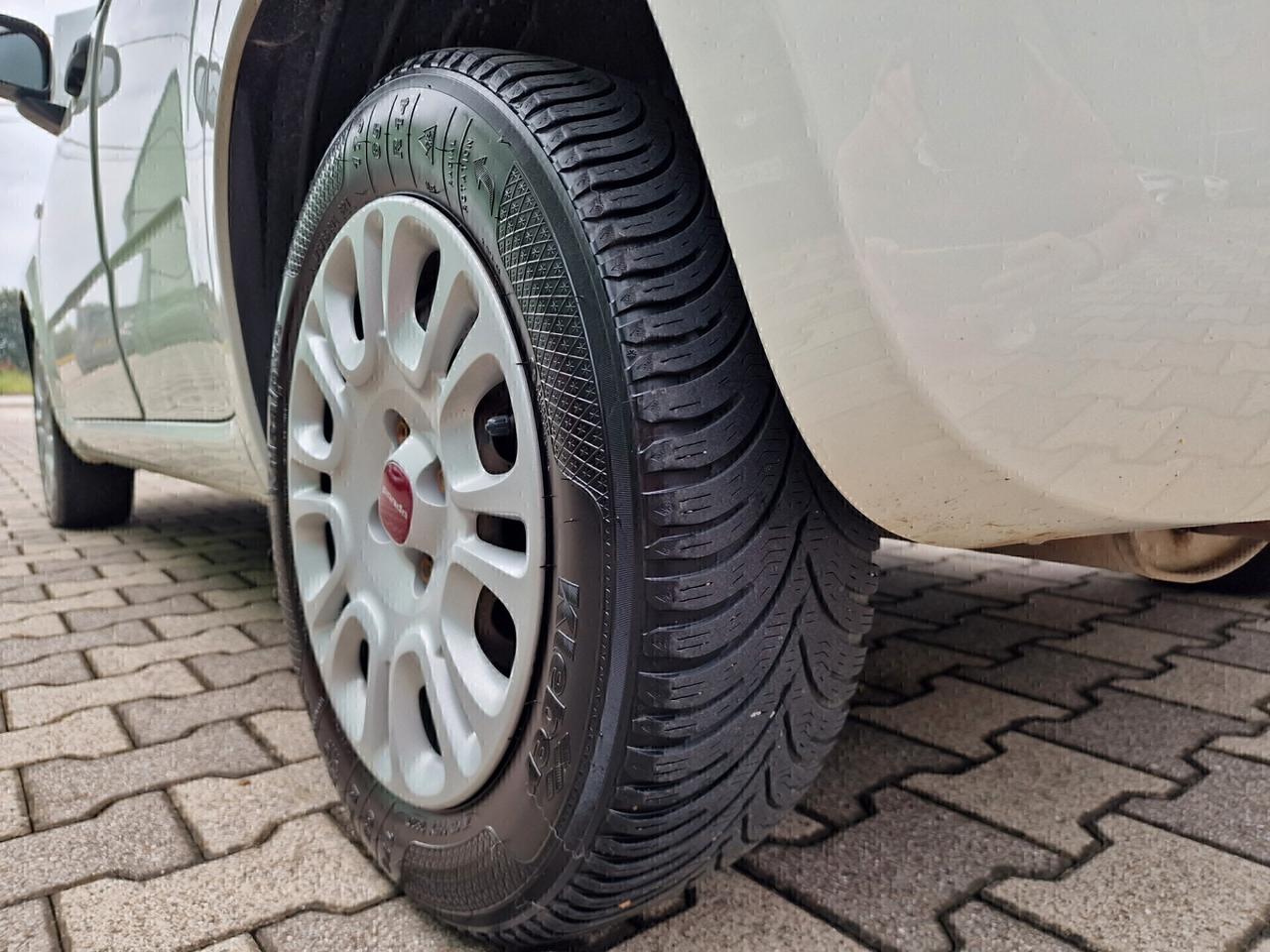 Fiat Panda 1.2 Easy 69 Cv ok Neopatentati