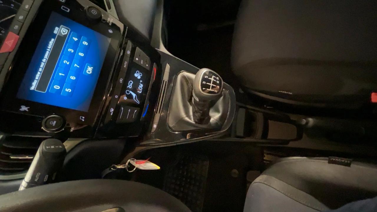 Lancia Ypsilon 1.0 FireFly 5 porte S&S Hybrid Platino