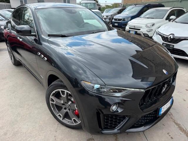 Maserati Levante V6 430 CV S Q4 Gransport