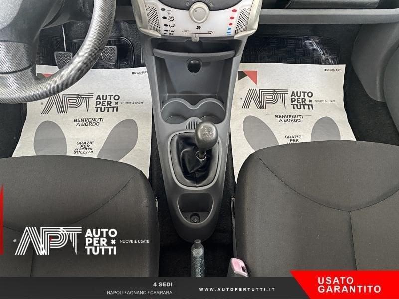 Toyota Aygo Aygo 3p 1.0 Now Red Edition