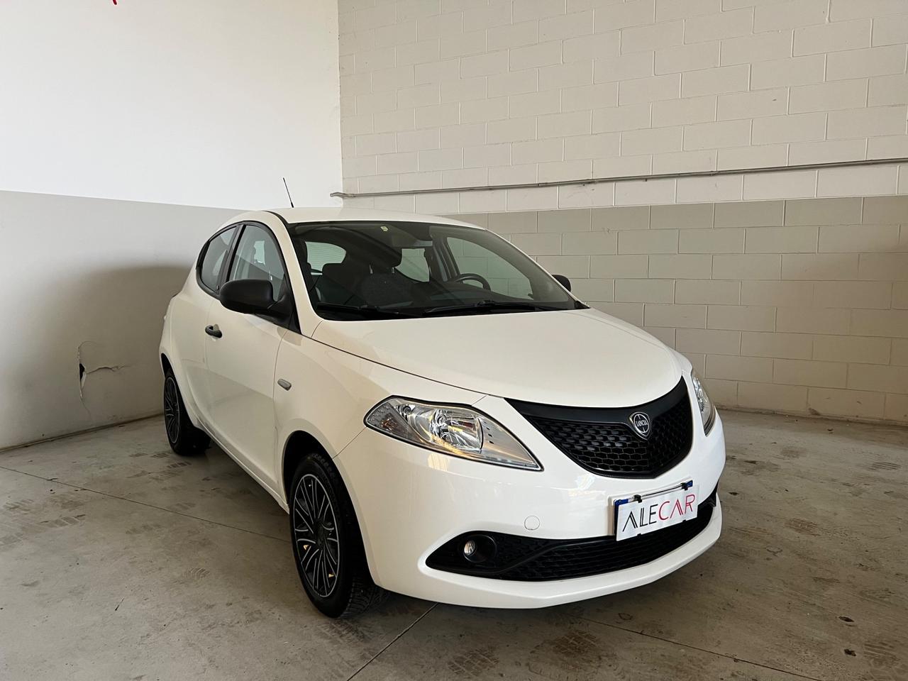 Lancia Ypsilon 1.2 69 CV 5 porte S&S Elefantino Blu
