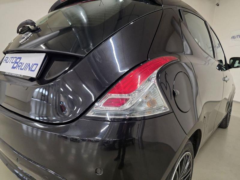 Lancia Ypsilon 1.2 69cv GPL Ecochic Gold