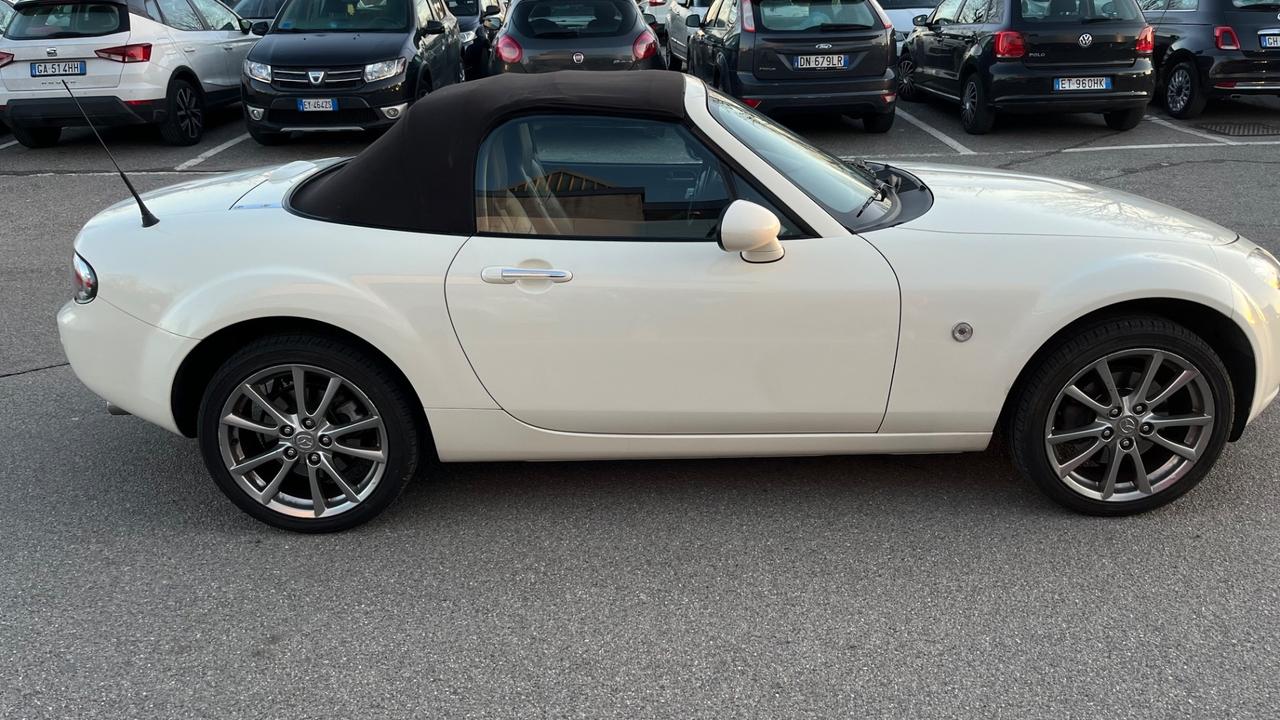 Mazda MX-5 Roadster Coupé 1.8L 16V Niseko