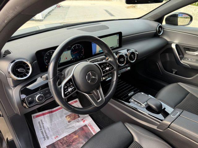 MERCEDES-BENZ A 180 d SPORT NIGHT EDITION UFF MERCEDES