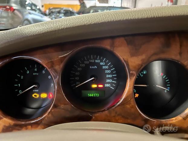 JAGUAR XK8 4.2 Coupé