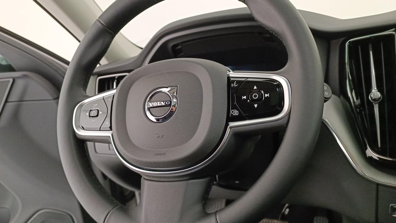 VOLVO XC60 2.0 t6 phev Plus Dark awd auto