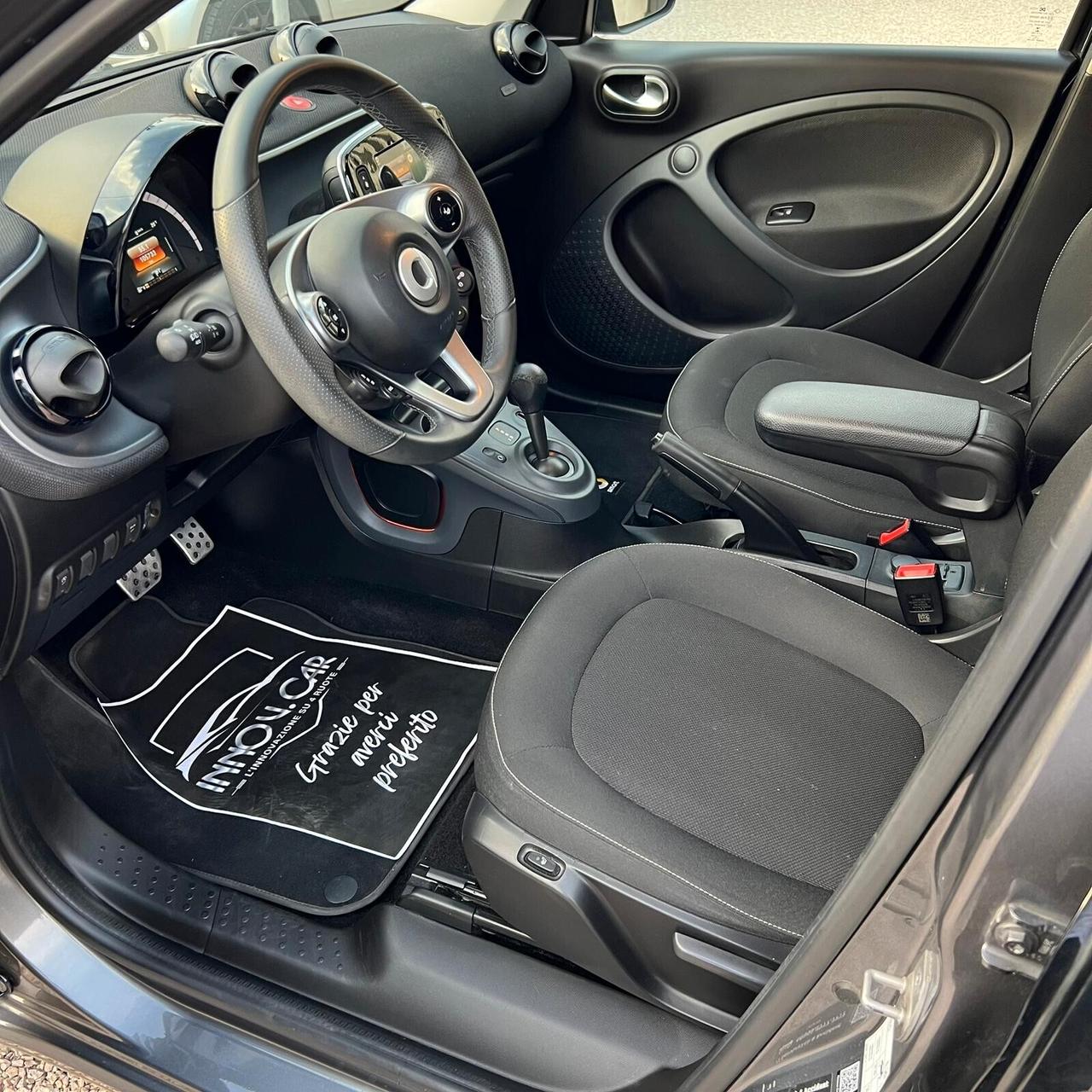 Smart ForFour 0.9 90CV PASSION TWINAMIC F1 NAVI LED UFF MERCEDES