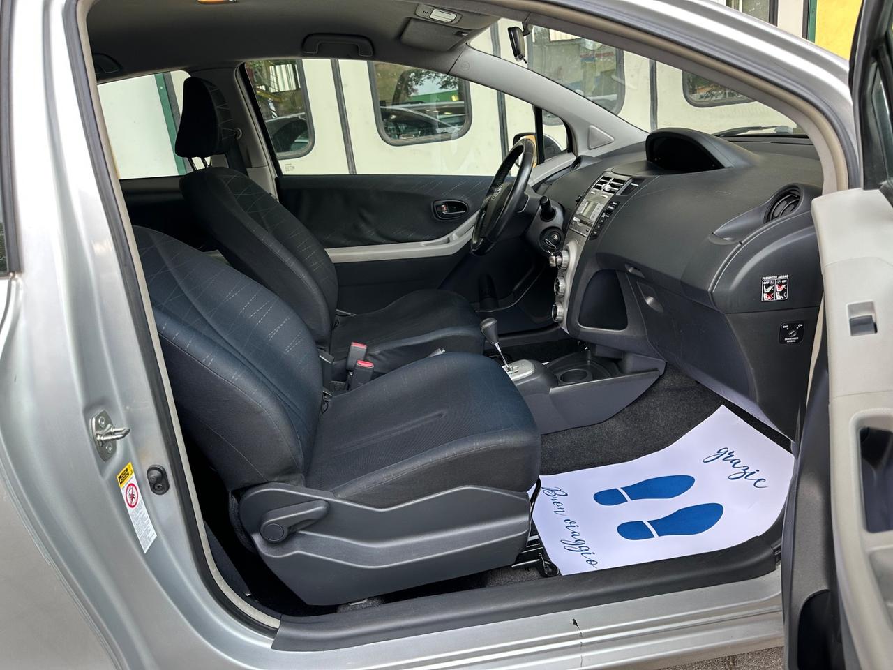 Toyota Yaris 1.3 5 porte Automatico