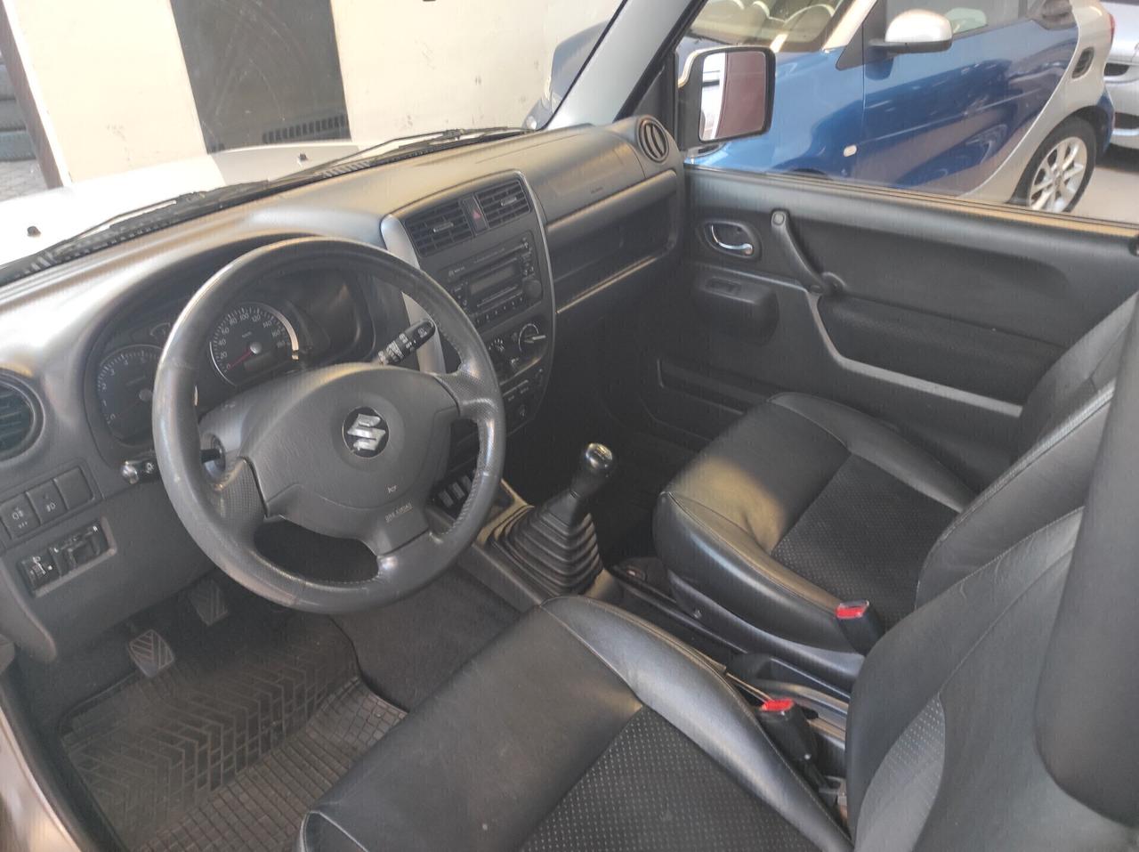 Suzuki Jimny 1.3i 16V cat 4WD JLX