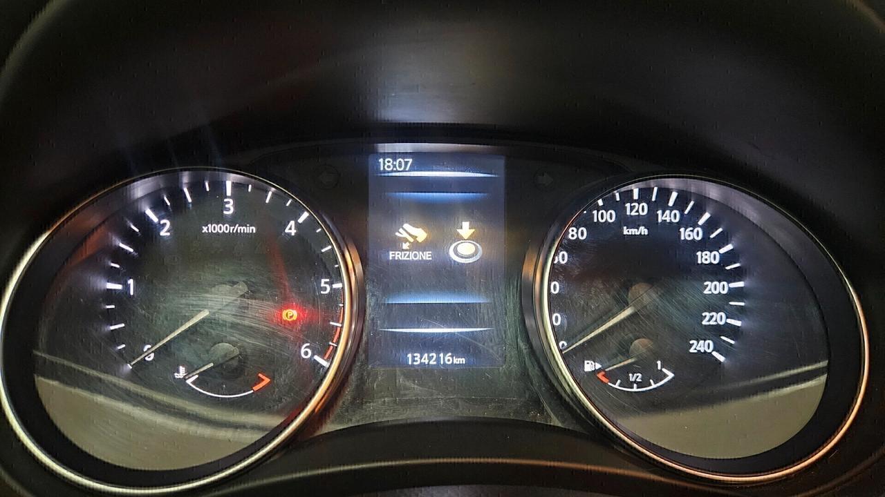 Nissan Qashqai 1.5 dCi N-Connecta