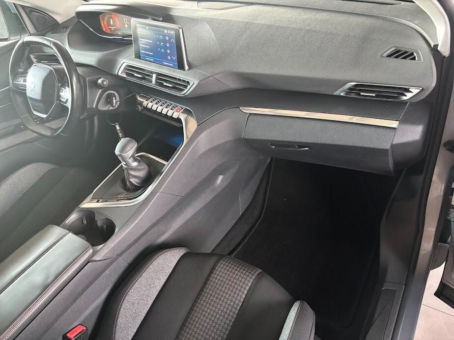 Peugeot 3008 BlueHDi 120 CV