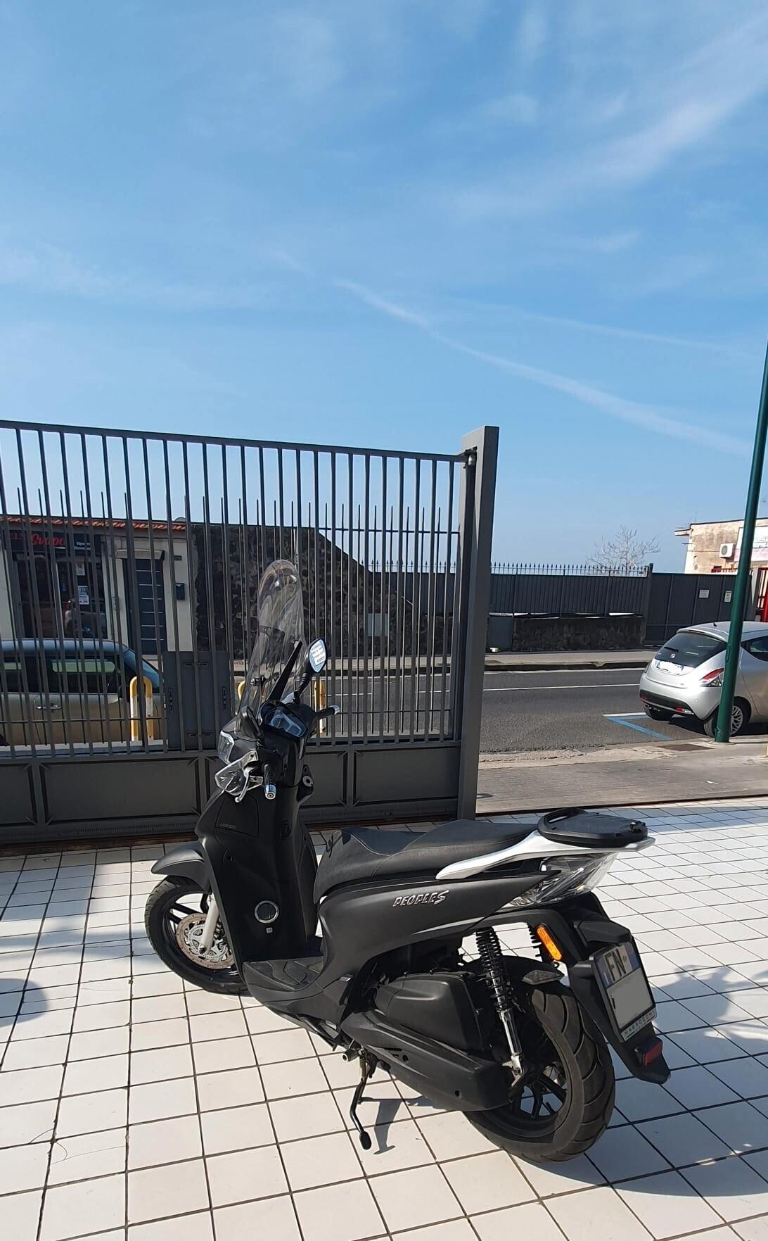 Kymco People S 125i 1.800km