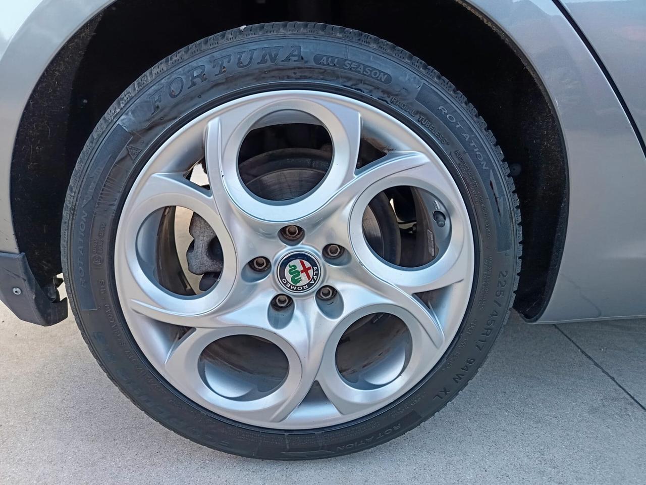 ALFA ROMEO Giulietta 1.4 T-Jet GPL