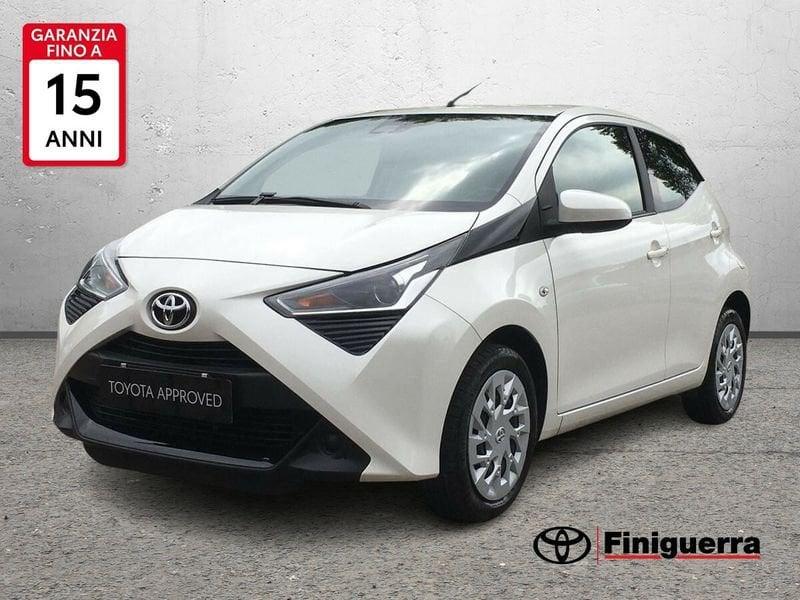 Toyota Aygo Connect 1.0 VVT-i 72 CV 5 porte x-play