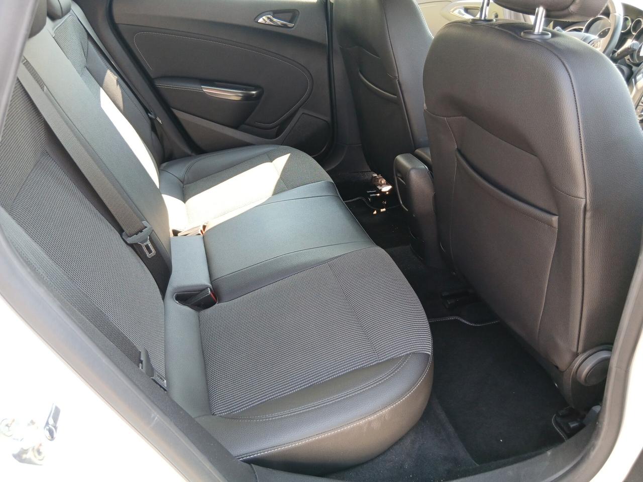 Opel Astra 1.4 Turbo 140CV 5 porte Cosmo