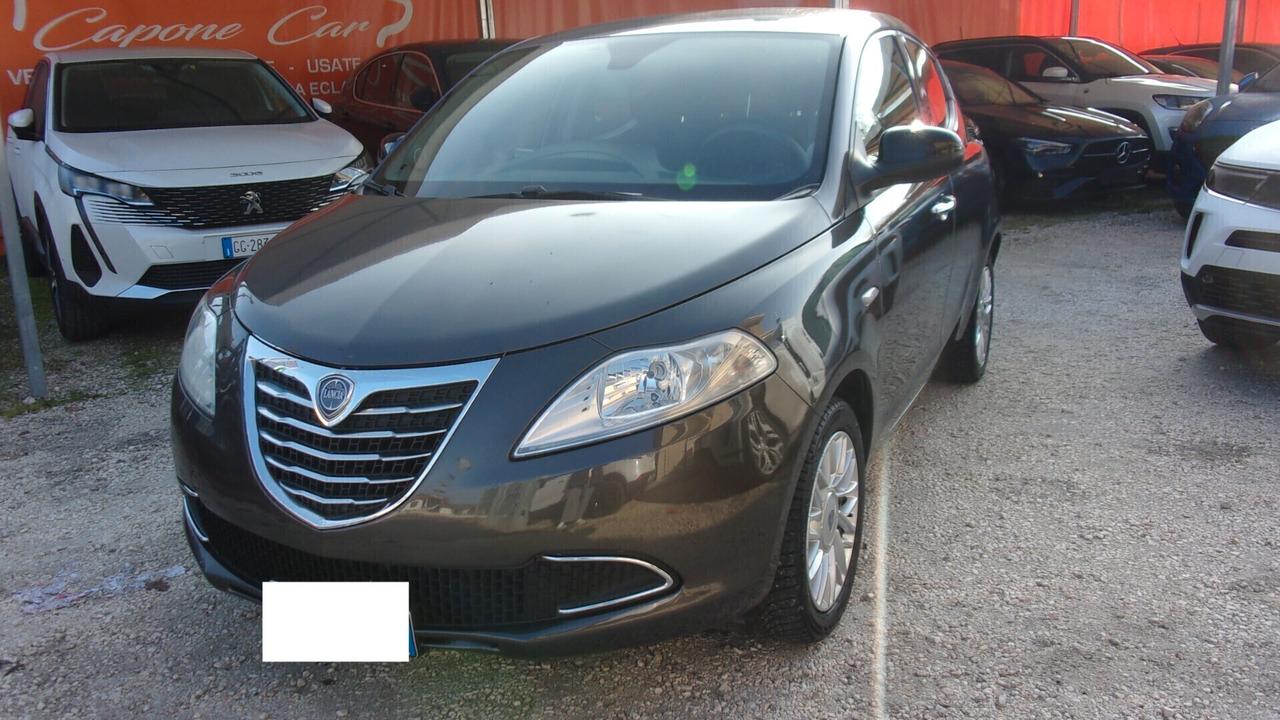 Lancia Ypsilon 1.2 69 CV 5 porte S&S Gold