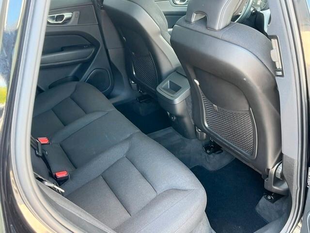 Volvo XC60 B4 (d) AWD Geartronic Momentum Pro