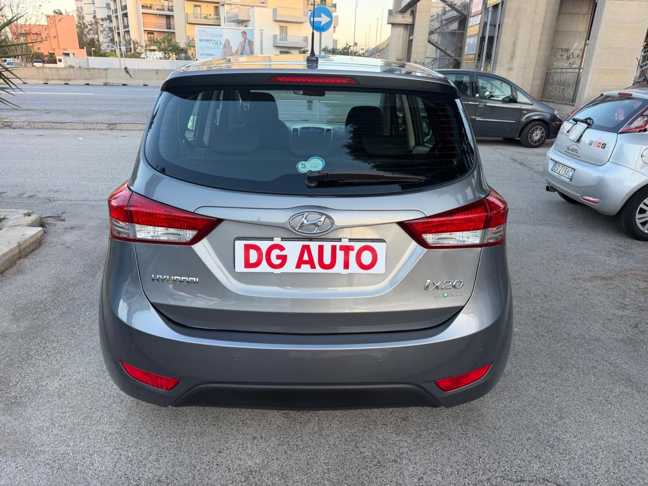 Hyundai iX20 1.4 benz GPL CASA MADRE 90 CV 2012