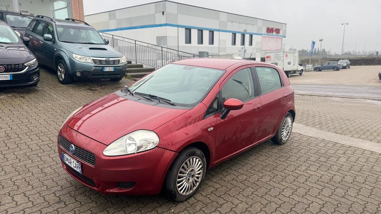 Fiat G.PUNTO 2006 1.2 B/GPL 75.000KM