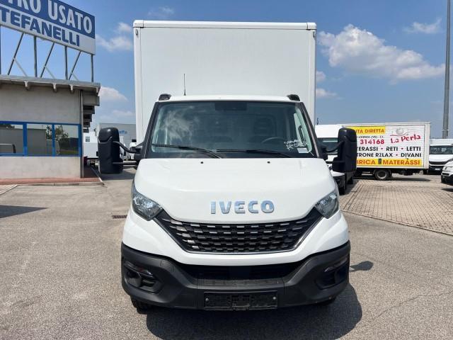 Iveco DAILY 70C18HA8/P BOX + SPONDA