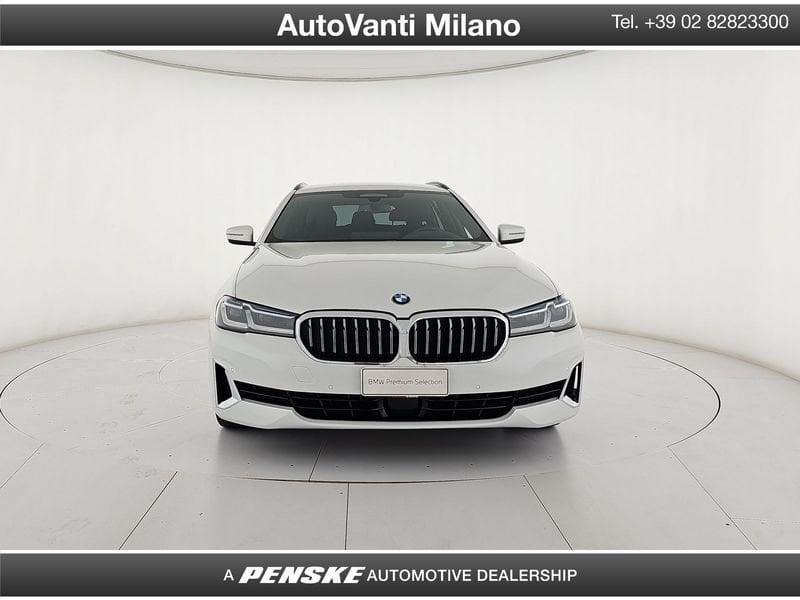 BMW Serie 5 540d Touring mhev 48V xdrive Luxury auto