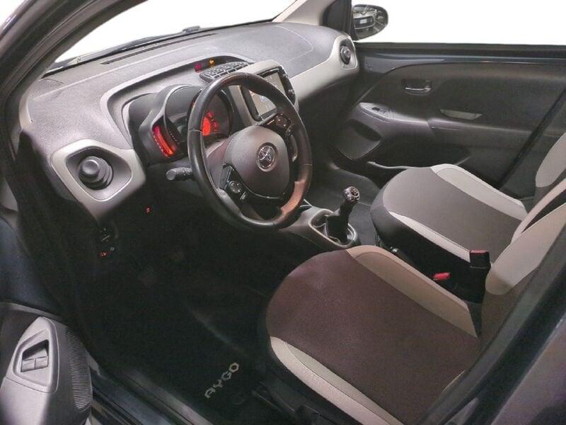 Toyota Aygo Aygo 1.0 VVT-i 69 CV 5 porte x-play TSS