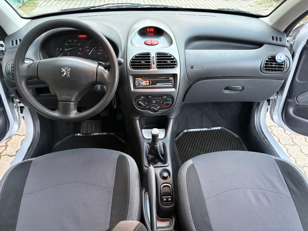 Peugeot 206 1.4 3p. ONE Line