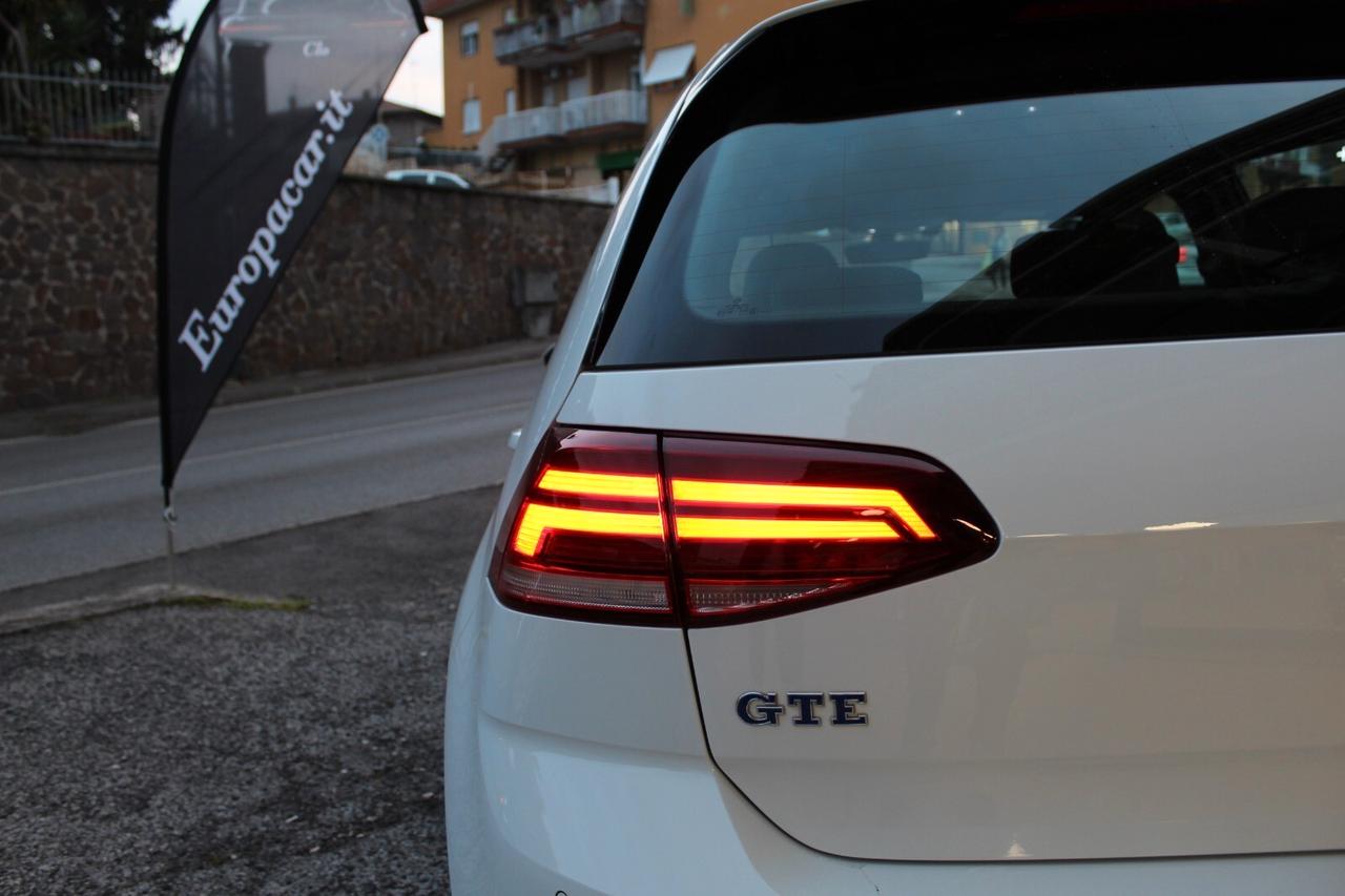 Volkswagen Golf GTE 150 CV