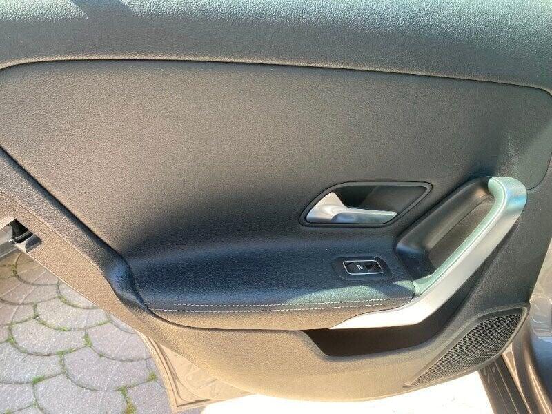 Mercedes-Benz Classe A A 180 d Automatic Sport