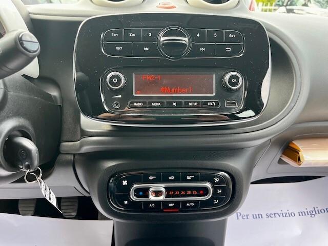 Smart ForFour 1.0 Youngster 71cv "CRUIECE C. / BLUETOOTH / S&S "