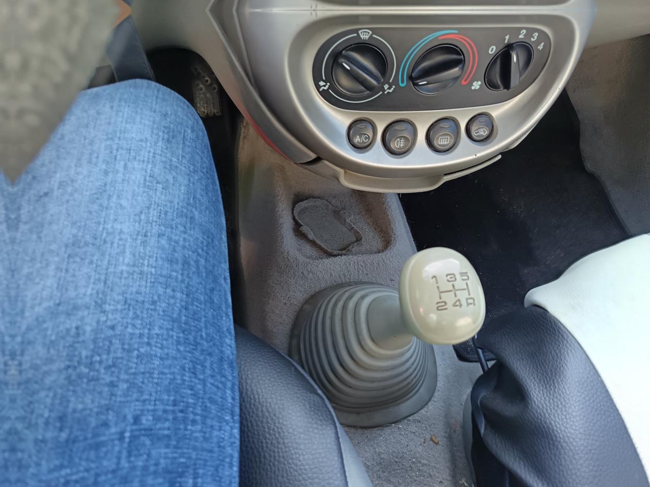 ford Ka 1.3 benzina x neopatentati