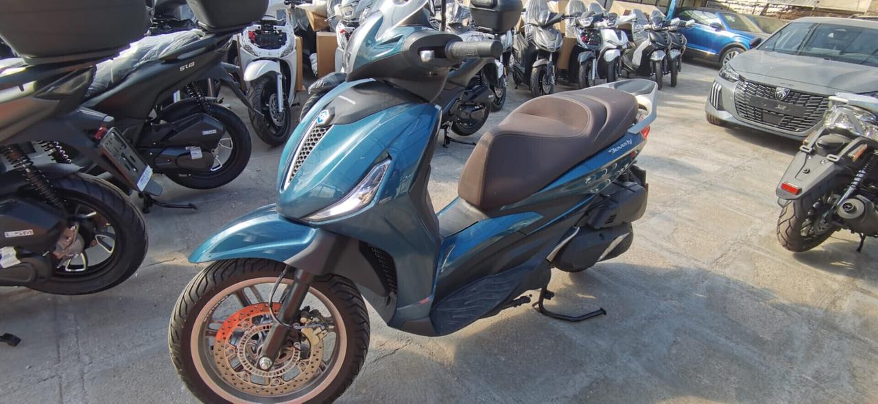 Piaggio Beverly 400 DEL 2024 USATO