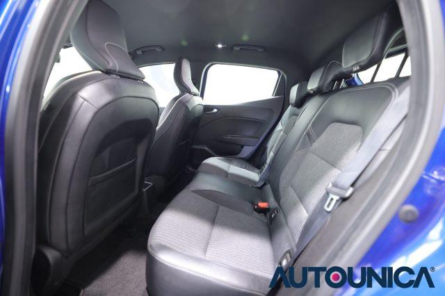 RENAULT Clio FULL HYBRID E-TECH 140 CV AUTOMATICA