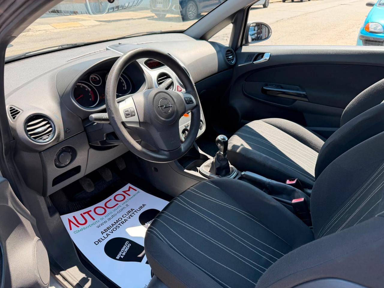 Opel Corsa 1.2 3 porte Sport
