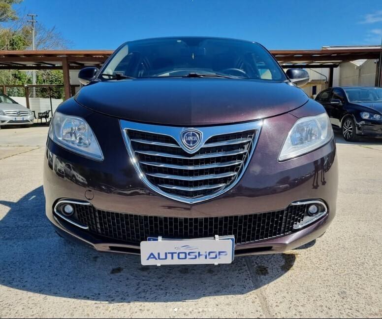 Lancia Ypsilon 1.2 69 CV 5 porte Gold