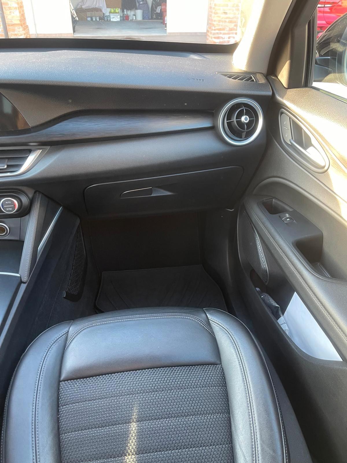 Alfa Romeo Stelvio 2.0 Turbo 200 CV AT8 Q4 Executive