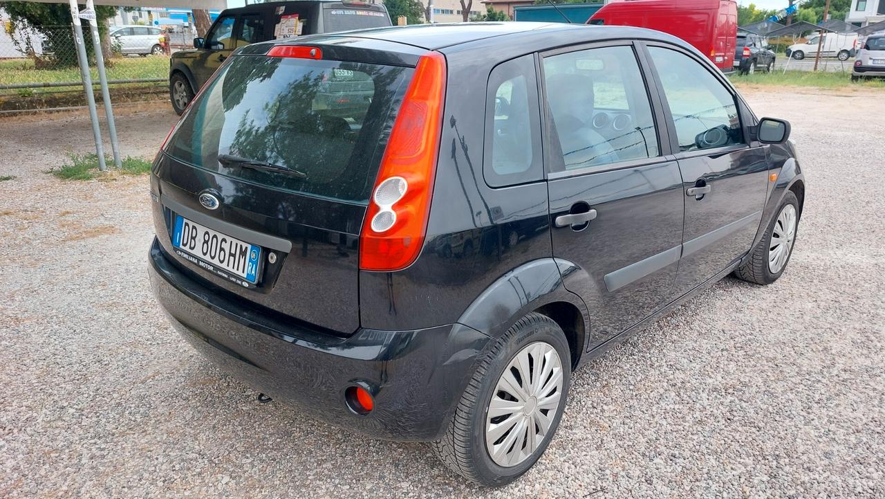 Ford Fiesta 1.2 16V 3p. Ghia