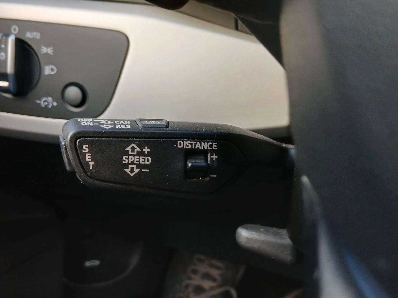 Audi A4 30 TDI/136 CV S tronic Business Advanced