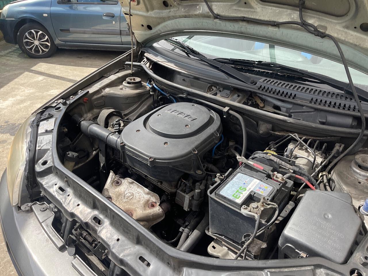 Fiat Punto 1.2i benzina euro4 neopatentati