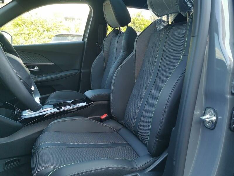 Peugeot 2008 Hybrid 145 e-DCS6 GT