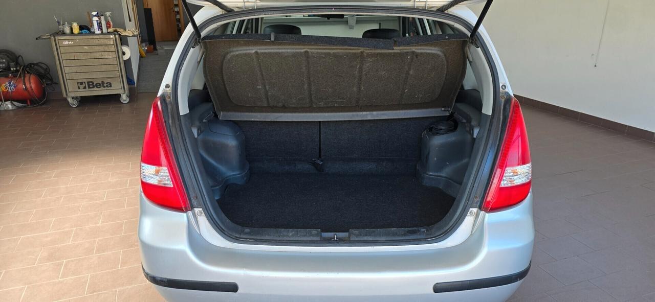 Suzuki Liana Limited 1.6i 16V 4x4 Neopatentati