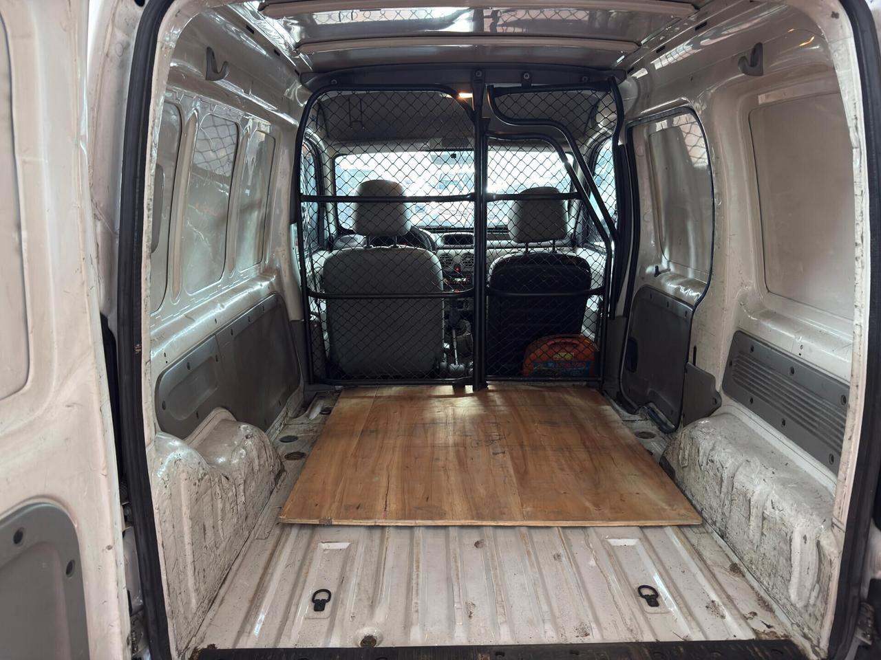 NISSAN KUBISTAR