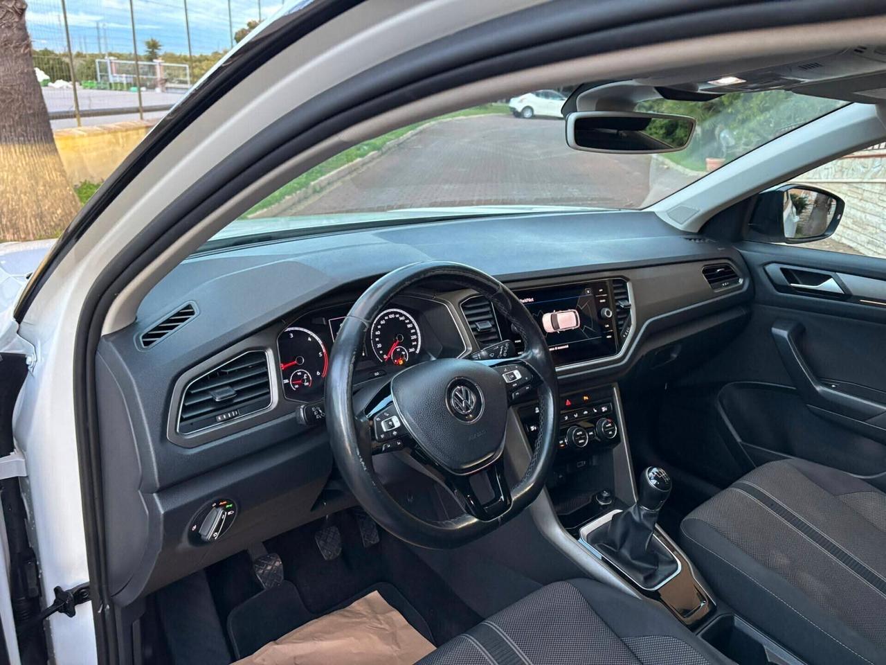 Volkswagen T-Roc 1.6 TDI BlueMotion Technology/*