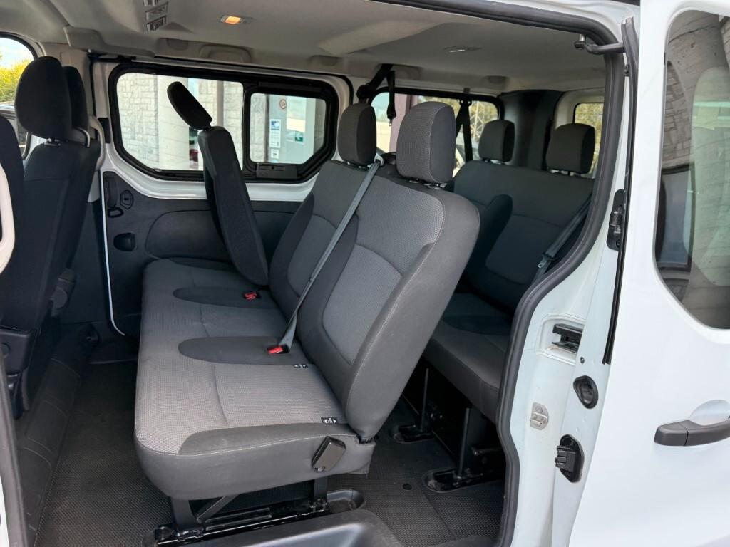 Nissan Primastar 9 Posti 2.0 D Ci Pc-Tn Bus 110 Cv