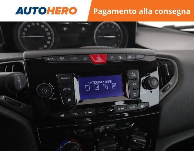 LANCIA Ypsilon 1.0 FireFly 5 porte S&S Hybrid Ecochic Silver