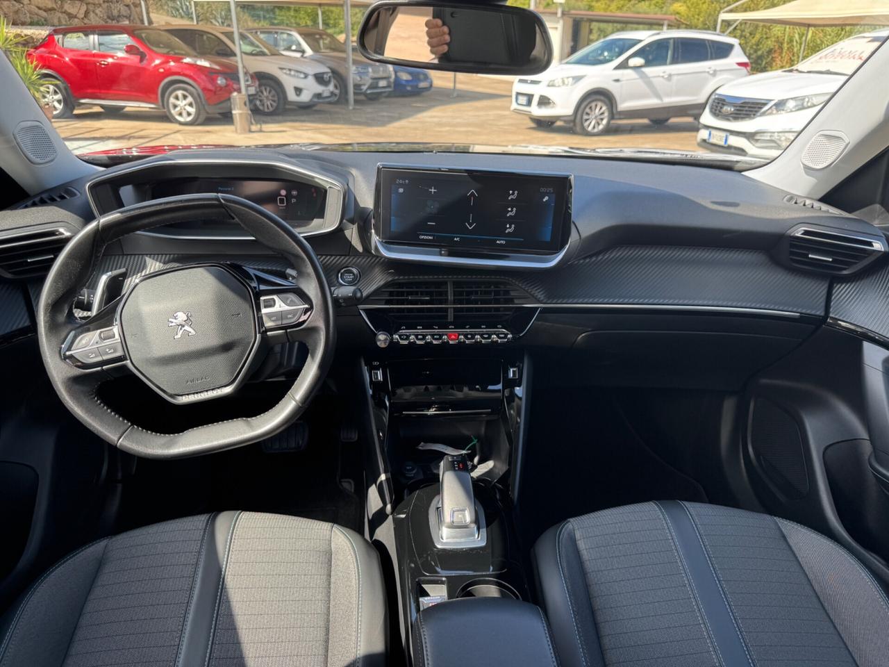 Peugeot 2008 BlueHDi 130 S&S EAT8 Allure