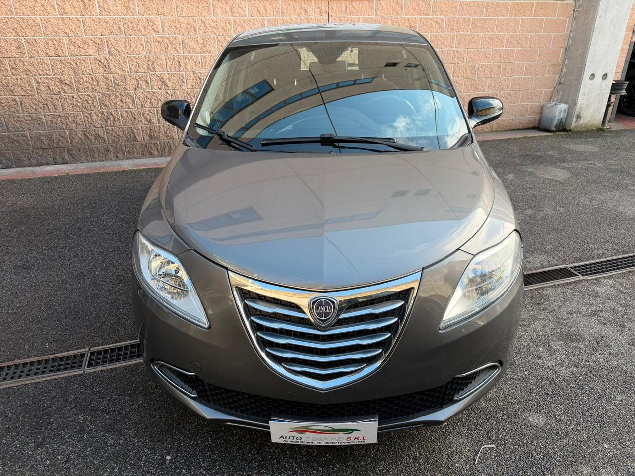 Lancia Ypsilon 0.9 TwinAir 85 CV 5 porte S&S Platinum