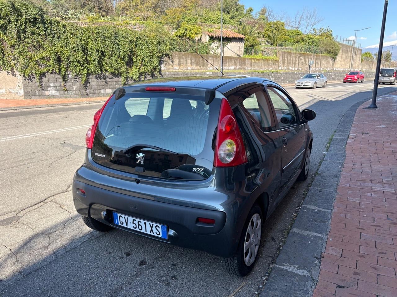 Peugeot 107 1.0 68CV 3p. Automatica 2011
