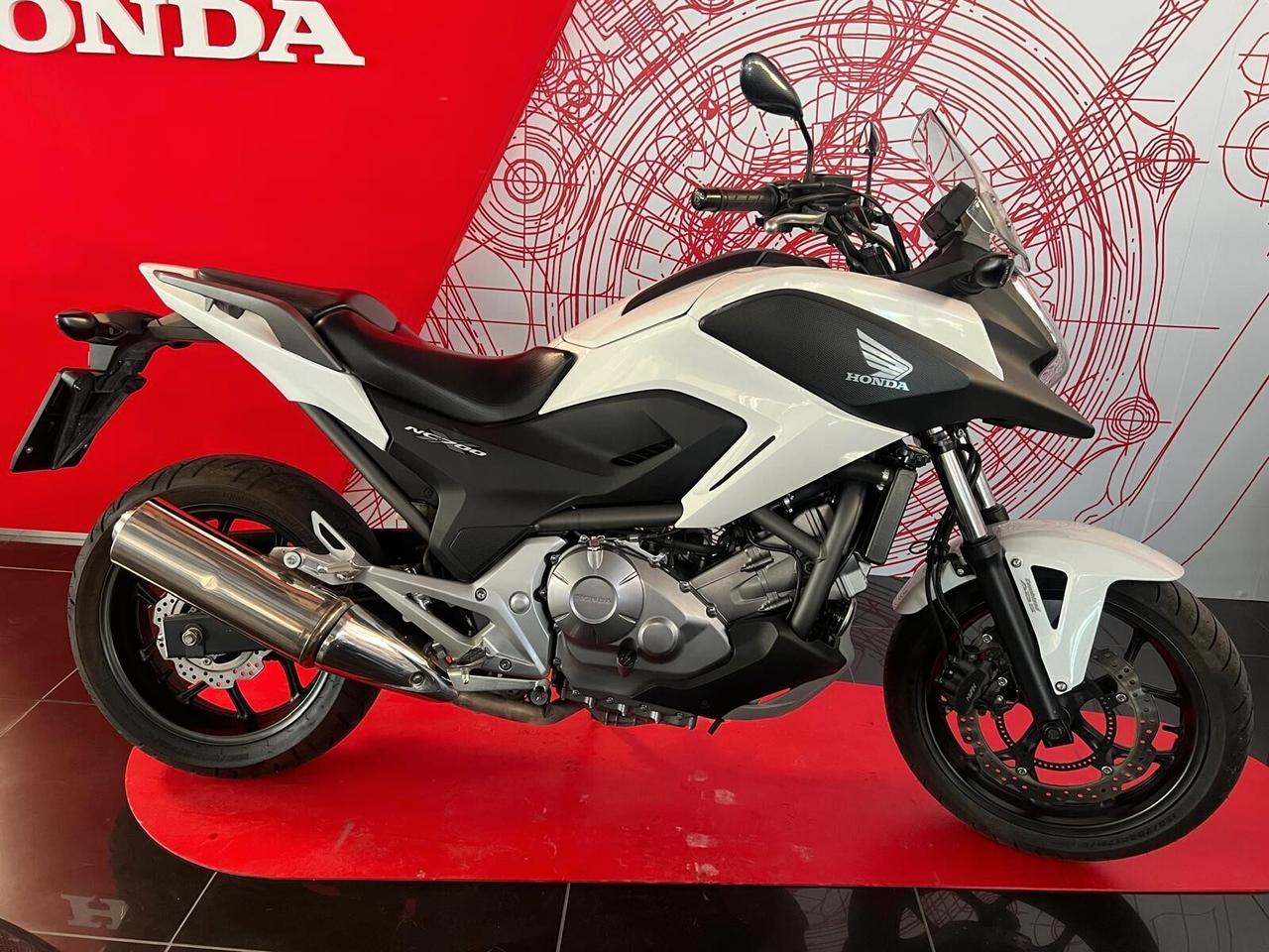 Honda NC700X 2012
